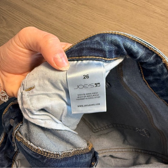 Joe's Jeans Medium Wash Distressed Hem Straight Leg Relaxed Fit Sz 26 Farmcore - Picture 4 of 10